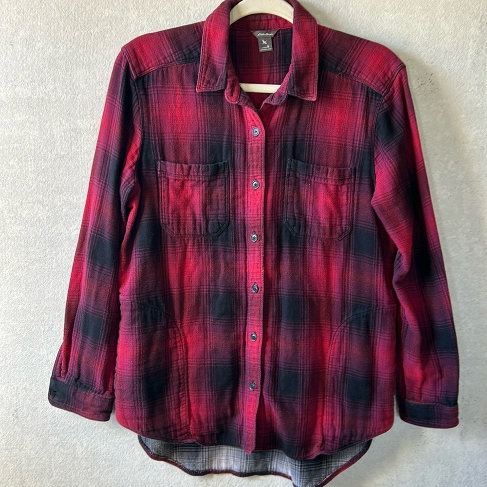 Eddie Bauer shirt. Black & red plaid. Long sleeve button down. Size M.